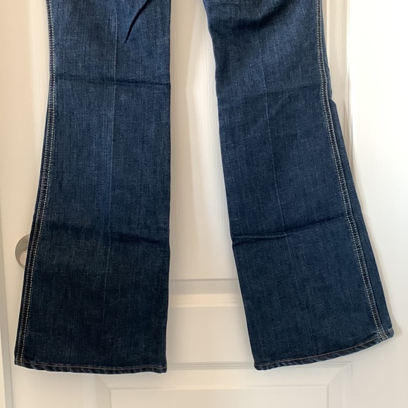 GAP Original Ultra Low Rise Bootcut Jeans Size 4P - Picture 16 of 16